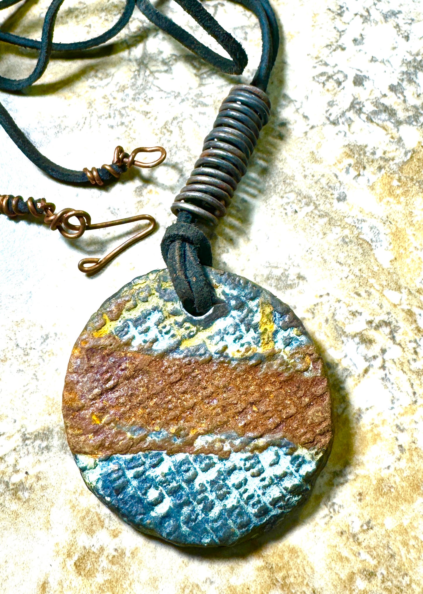 Earthy Disc Necklace-2