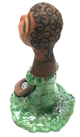 Anette stands 7" x 4" x 5" and weighs 1 lb.