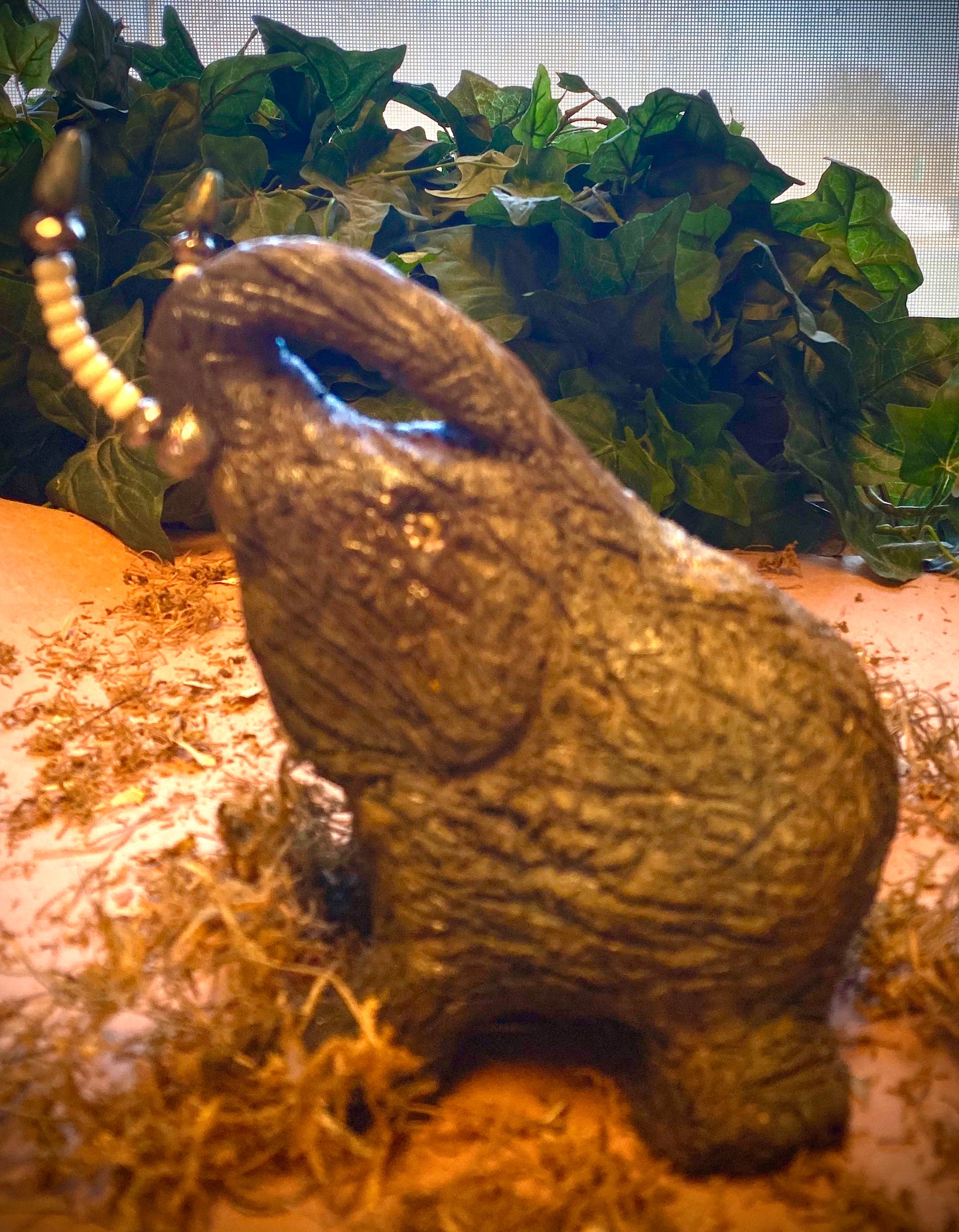 Raku Elephant Have you HERD!!!!!! Just one of these lovely Raku Fired Elephant will make an excellent gift for your friend, sorority or for your home’ special place centerpiece. 6" x 4" x 4" 1lbs Beautiful metallic raku elephant For decorative purposely only.