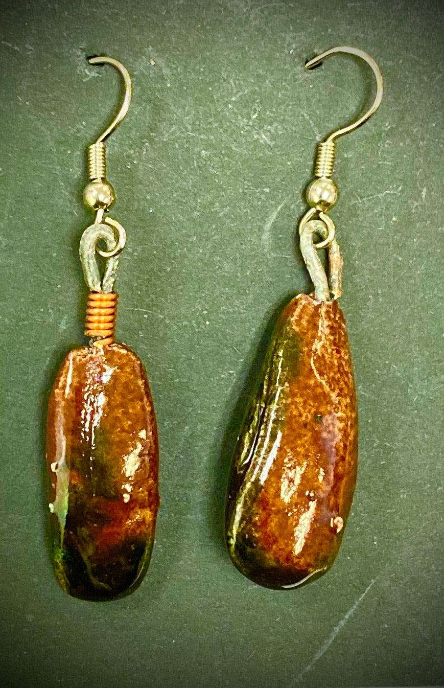 Really Nice! Raku Irregular teardrops Shimmery copper luster 1/2 ounce