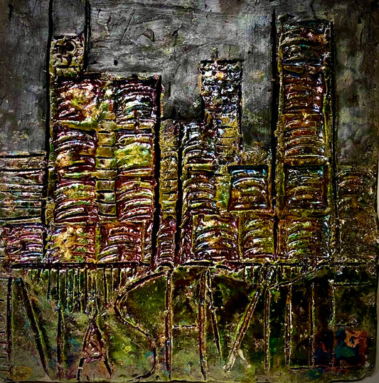 Skyline of Downtown Nashville with  country guitar!   7.5” x 5.5” (irregular cut ) 7.45 ozs Metallic copper glaze etched back hook