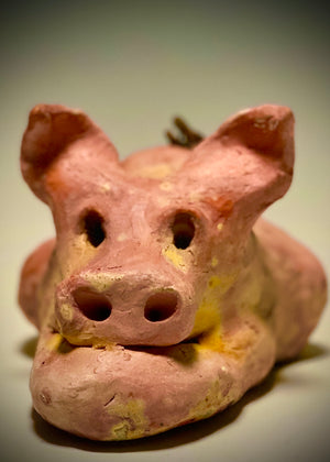 This Little Piggy named Kali is 4" x 5' x 6" and weighs 1.8 lbs. Kali has a matte and satin pinkish complexion. Kali little curly tail is made of wire.